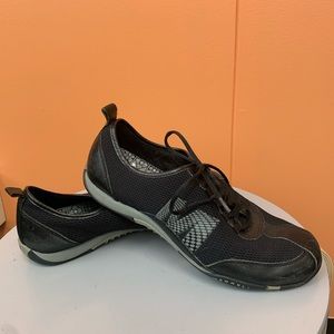 🧡50% off bundles! Merrell Samba black hiking shoe
